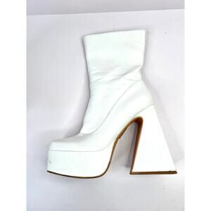 Pretty Little Thing White Platform Boots Size 7 Chunky Heels Square Toe Zip